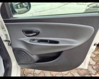 LANCIA Ypsilon usata 22