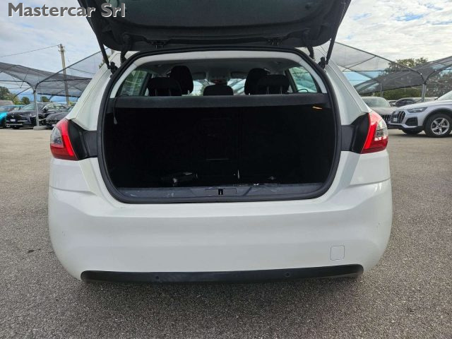 PEUGEOT 308 usata, con Cruise Control