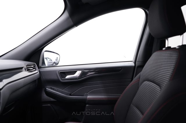 FORD Kuga usata, con USB