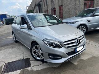 MERCEDES-BENZ B 180 usata, con Alzacristalli elettrici