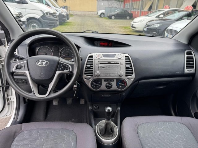 HYUNDAI i20 usata, con USB