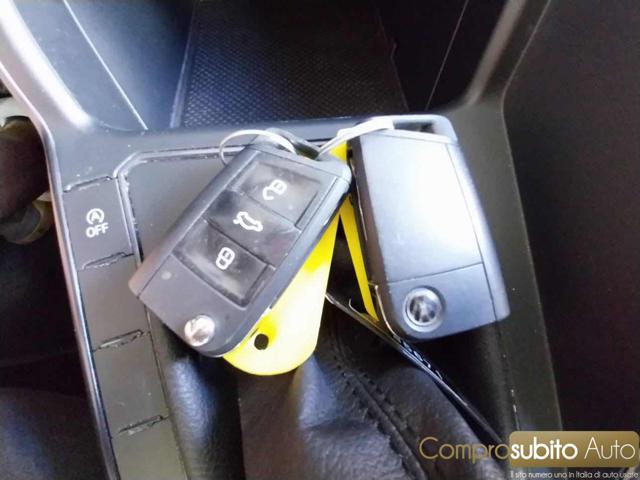 VOLKSWAGEN Polo usata, con Specchietti laterali elettrici