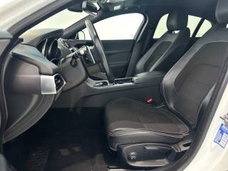 JAGUAR XE usata, con Controllo trazione