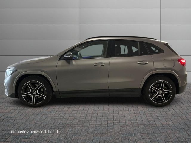 MERCEDES-BENZ GLA 220 usata, con Autoradio