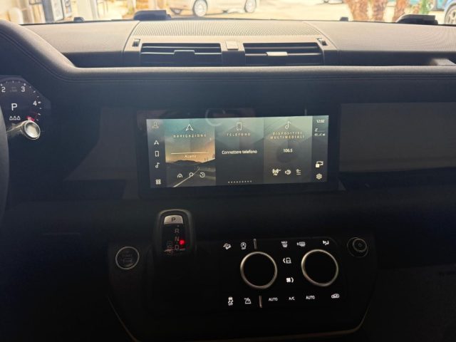 LAND ROVER Defender usata, con Bracciolo