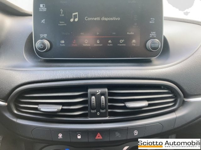 FIAT Tipo usata, con Sensori di parcheggio posteriori