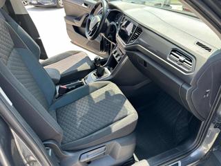 VOLKSWAGEN T-Roc usata 22