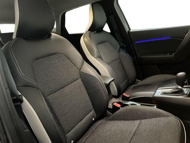 RENAULT Captur usata, con Sistema di navigazione