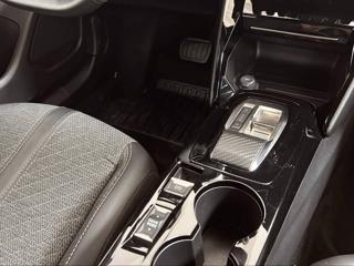PEUGEOT 2008 usata, con Leve al volante