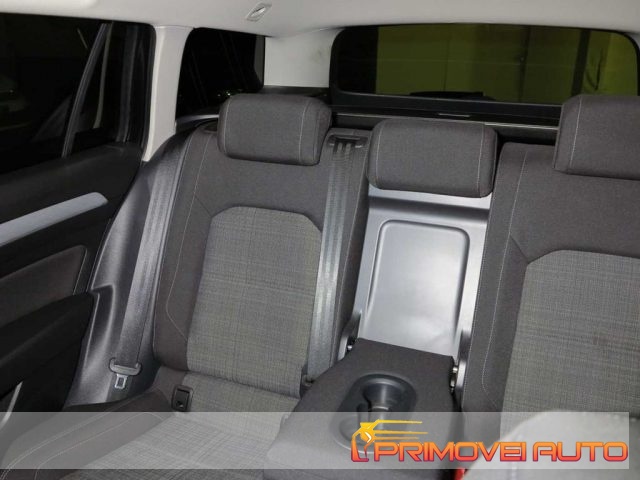 VOLKSWAGEN Passat Variant usata, con Cerchi in lega