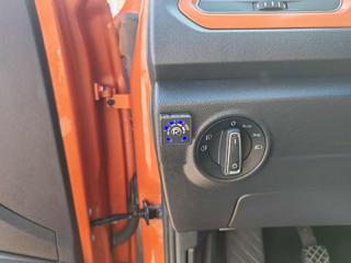 VOLKSWAGEN T-Roc usata, con Controllo automatico clima