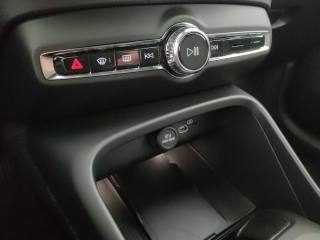 VOLVO XC40 usata, con USB