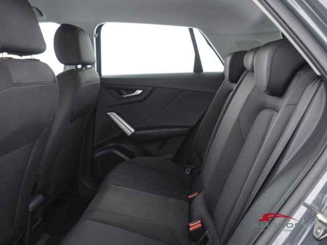 AUDI Q2 usata 9