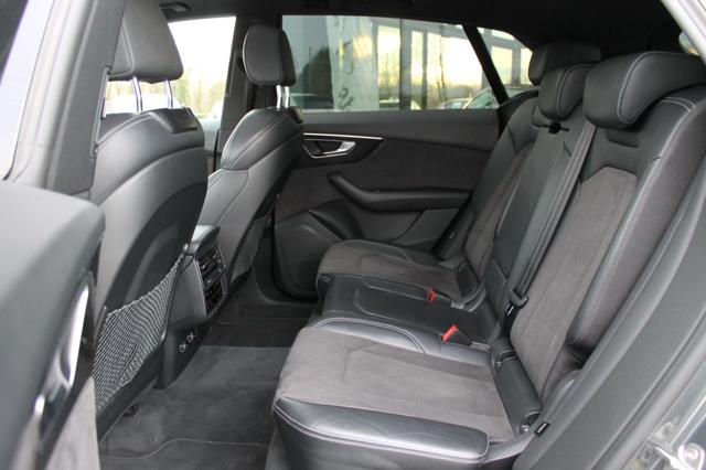 AUDI Q8 usata, con Chiusura centralizzata