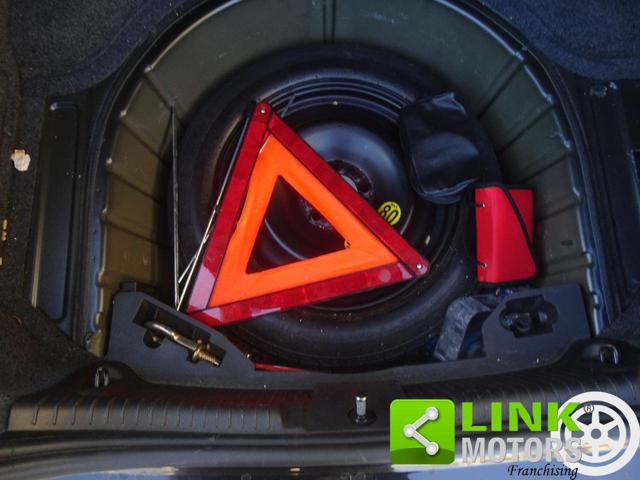 JAGUAR X-Type usata, con MP3