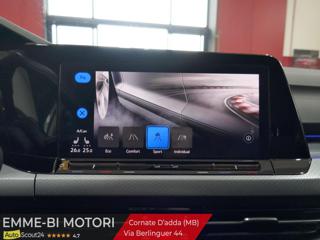 VOLKSWAGEN Golf usata, con USB
