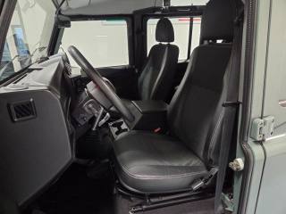 LAND ROVER Defender usata, con Climatizzatore