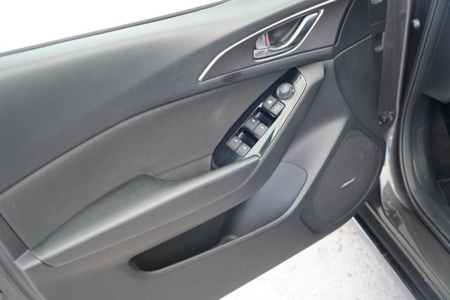 MAZDA 3 usata, con Bluetooth