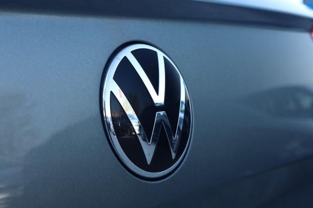 VOLKSWAGEN T-Roc usata, con Luci diurne