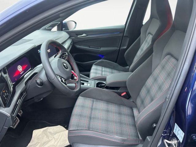 VOLKSWAGEN Golf usata, con Boardcomputer