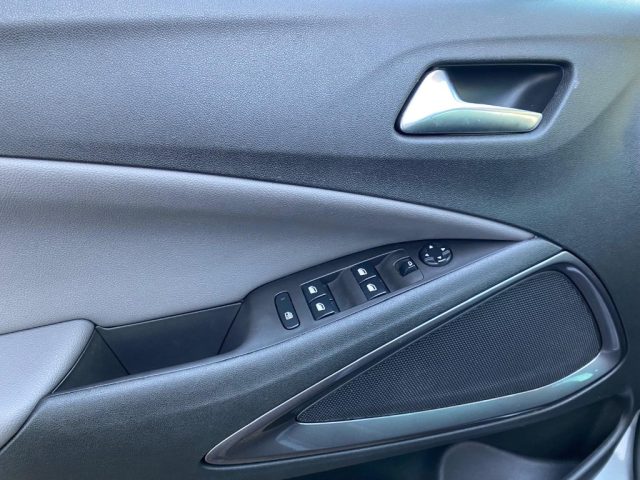 OPEL Crossland X usata, con Chiusura centralizzata