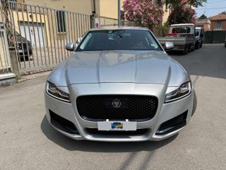 JAGUAR XF usata, con Airbag