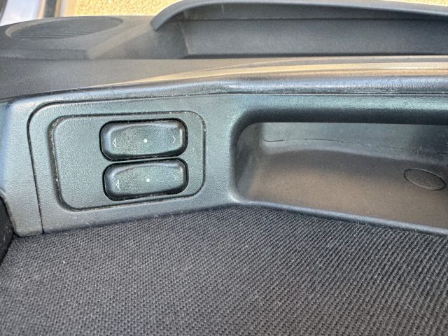 OPEL Meriva usata, con Servosterzo