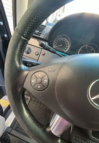 MERCEDES-BENZ Viano usata, con Sedile posteriore sdoppiato