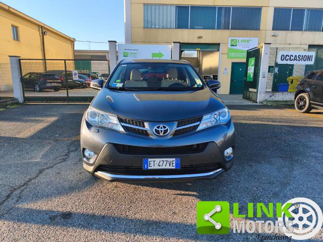 TOYOTA RAV 4 usata, con Airbag