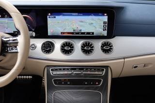 MERCEDES-BENZ E 220 usata, con Controllo elettronico della corsia