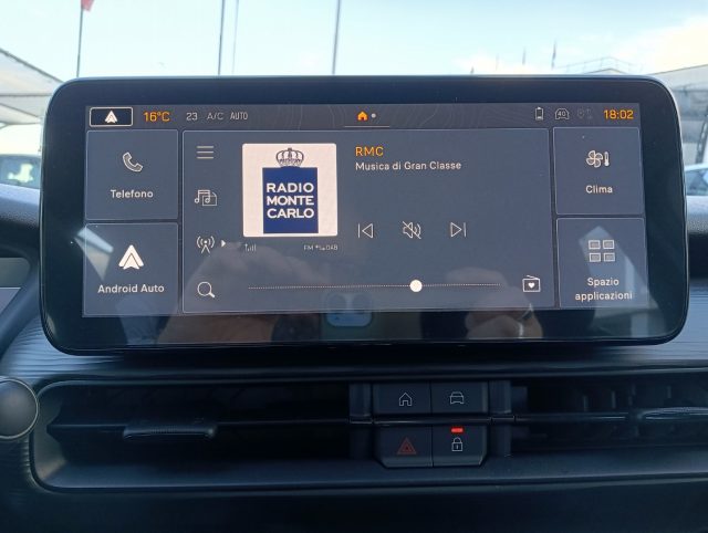 JEEP Avenger usata, con USB