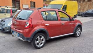 DACIA Sandero usata, con Autoradio