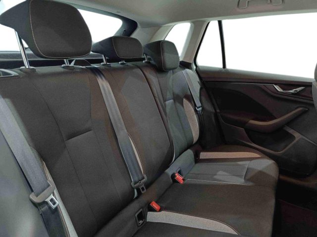 SKODA Kamiq usata, con Bluetooth