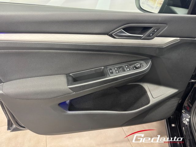 VOLKSWAGEN Golf usata, con Controllo automatico clima