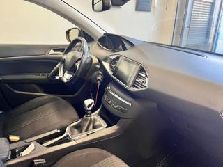 PEUGEOT 308 usata, con Alzacristalli elettrici