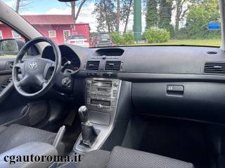 TOYOTA Avensis usata, con Climatizzatore