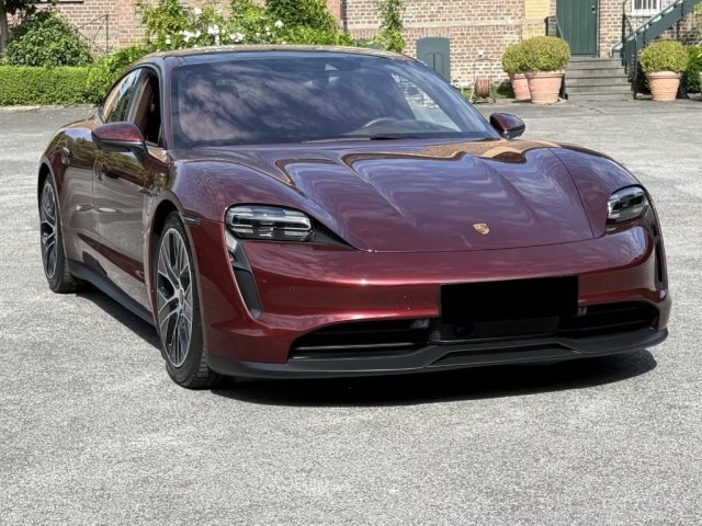 PORSCHE Taycan usata, con Autoradio