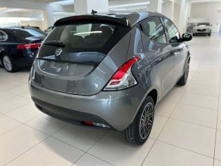 LANCIA Ypsilon usata, con Airbag