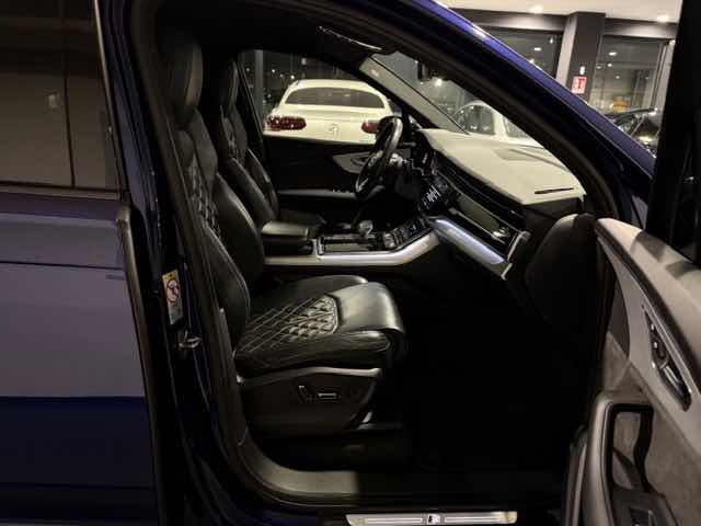 AUDI Q7 usata, con Volante in pelle