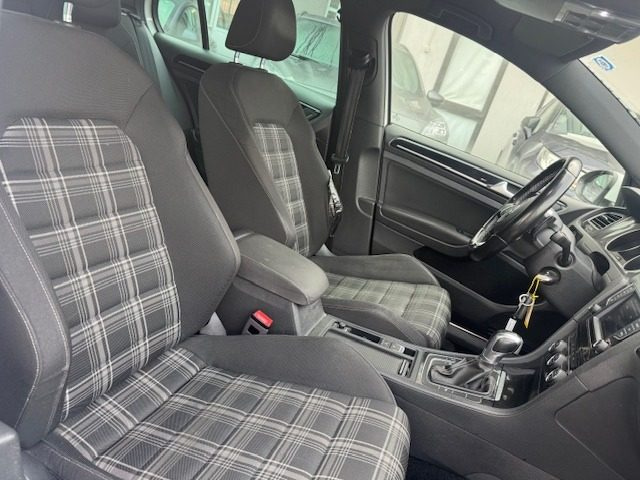 VOLKSWAGEN Golf GTD usata 10