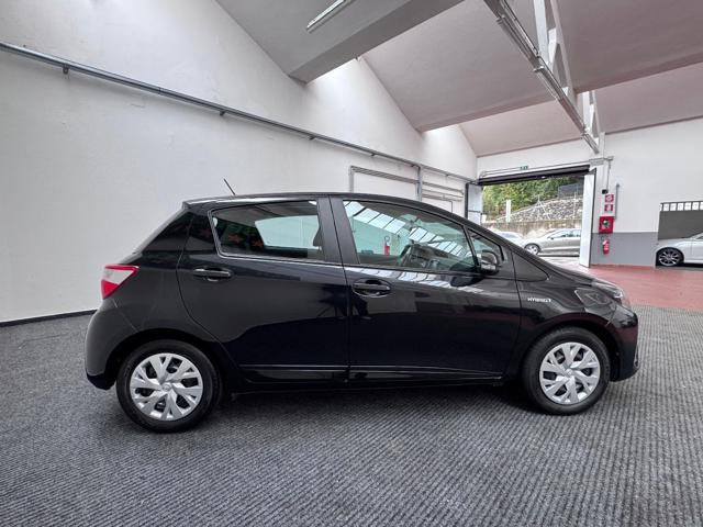 TOYOTA Yaris usata, con Autoradio