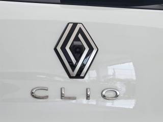 RENAULT Clio usata, con Sistema di navigazione