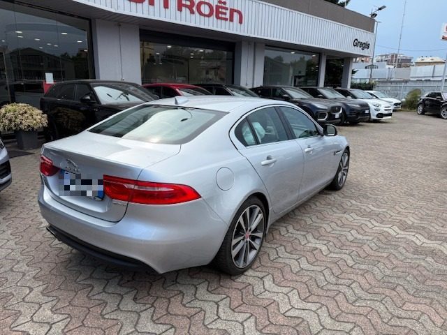 JAGUAR XF usata, con Alzacristalli elettrici