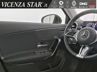 MERCEDES-BENZ A 180 usata, con Controllo automatico clima