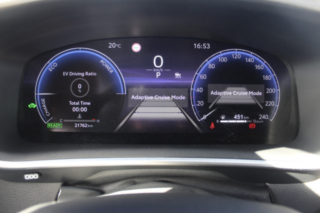 TOYOTA Corolla Cross usata, con Fari LED