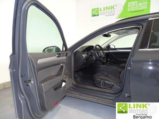 VOLKSWAGEN Passat Variant usata, con Park Distance Control