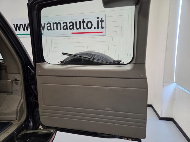 NISSAN Patrol usata, con USB