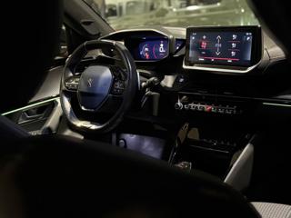 PEUGEOT 2008 usata, con Cruise Control