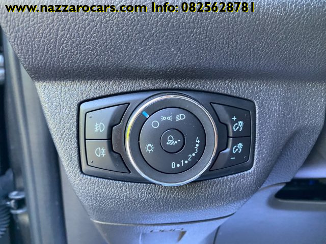 FORD Tourneo Courier usata, con MP3