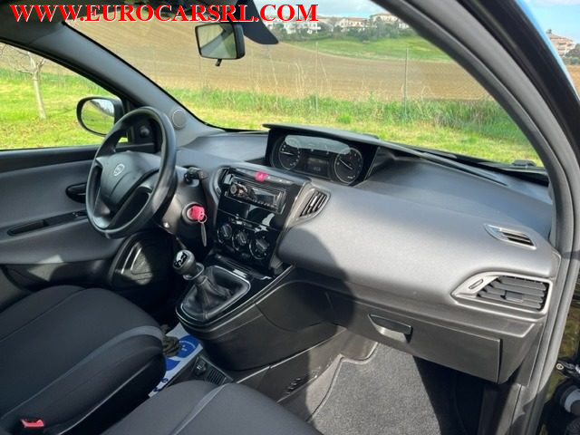 LANCIA Ypsilon usata 21